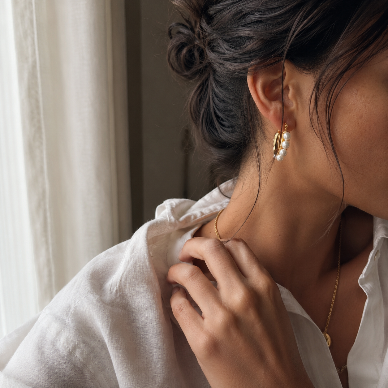 Gold-Toned Sculptural Pearl Hoop Earrings | Pimosfer